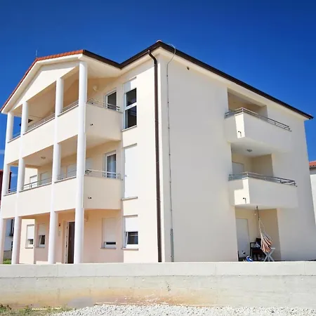 Loren - Mali - Second Floor Medulin Exterior photo